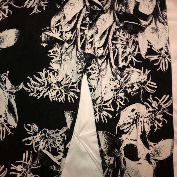 👻Patterned Leggings - Picture 2 of 3